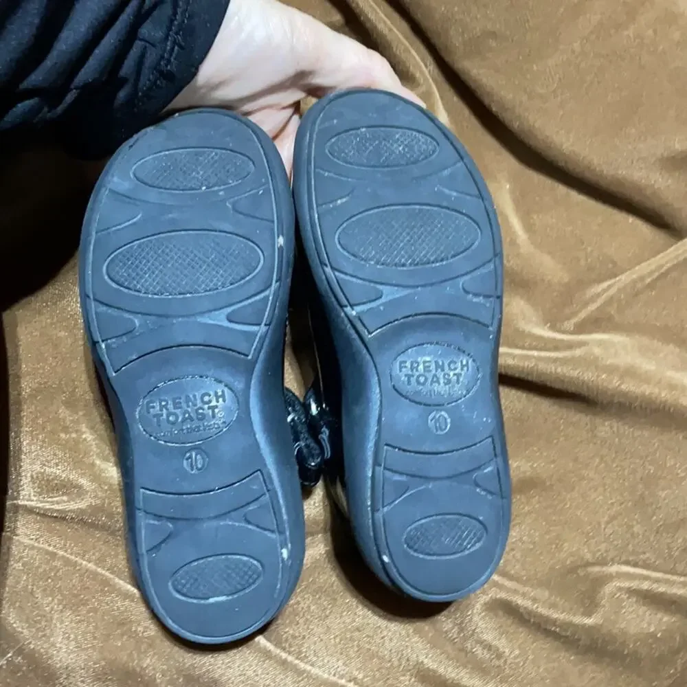 French toast 10 black patent like maryjane guc